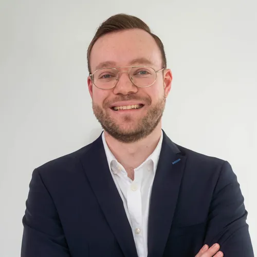 Porträt von unserem Finanzierungsmakler Lukas